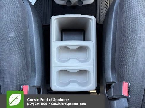 Used 2016 Dodge Grand Caravan SE FWD image 29