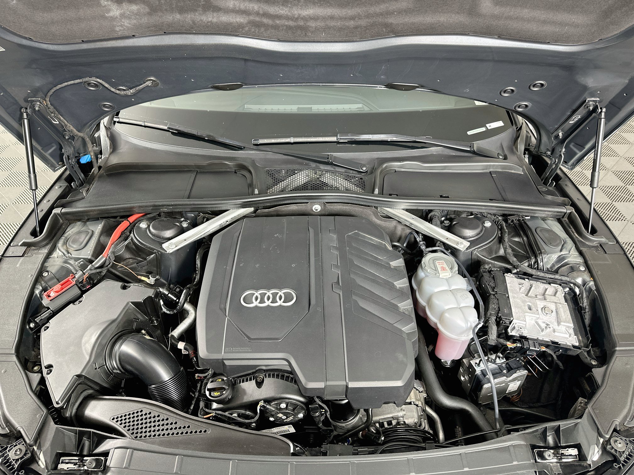 Used 2025 Audi A5 2.0T Premium AWD/4WD image 34