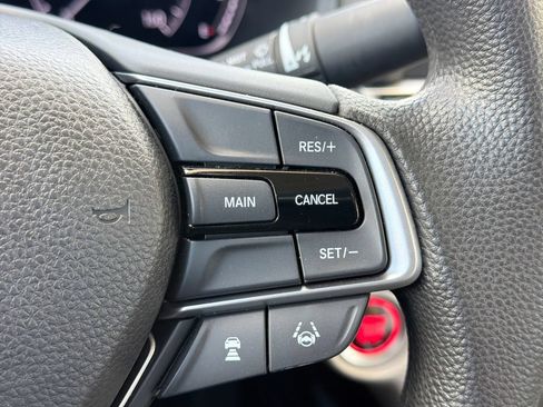 Used 2019 Honda Accord EX image 27