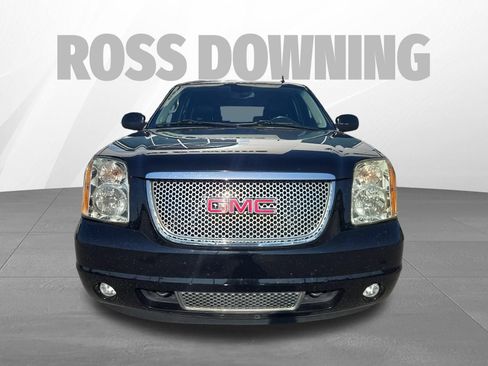 Used 2012 GMC Yukon Denali RWD image 2