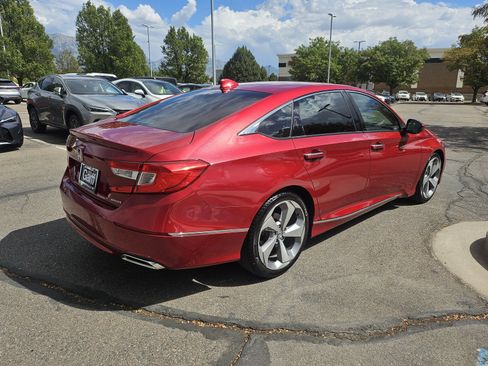 Used 2018 Honda Accord Touring image 5