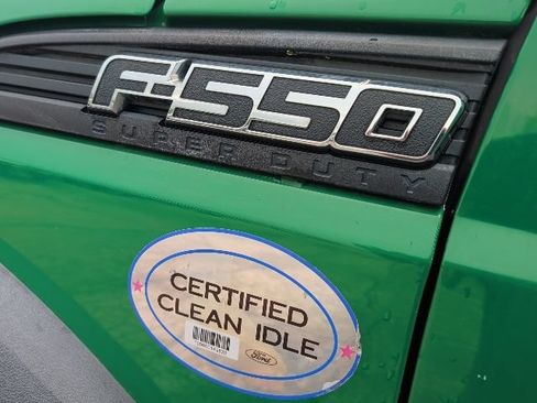 Used 2016 Ford F550 2WD Regular Cab Super Duty image 6