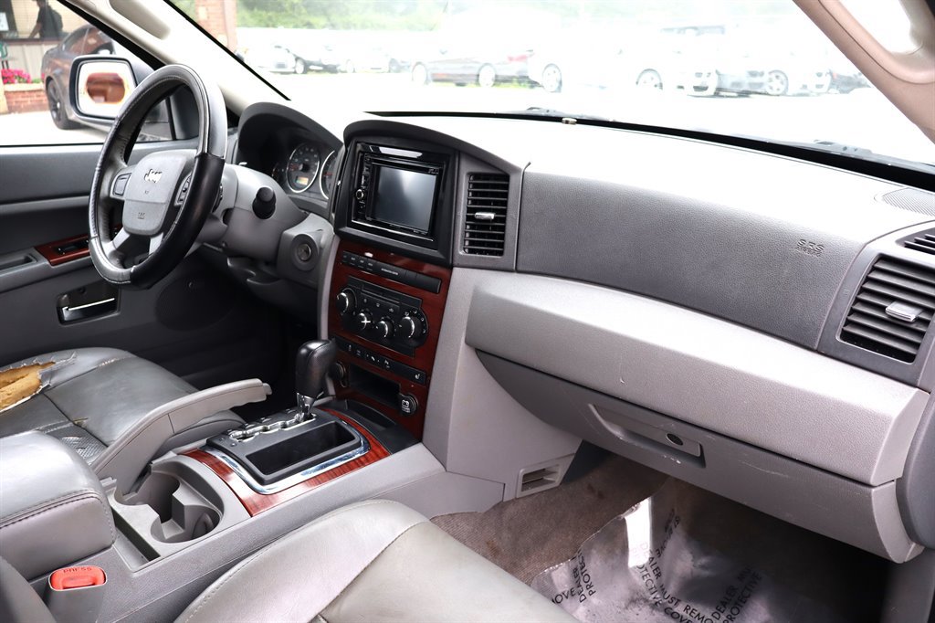 Used 2007 Jeep Grand Cherokee Limited RWD image 20