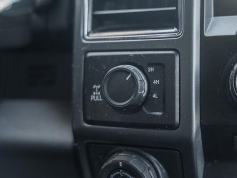 Used 2018 Ford F150 XLT w/ Equipment Group 302A Luxury image 33