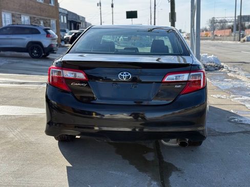 Used 2013 Toyota Camry SE image 8
