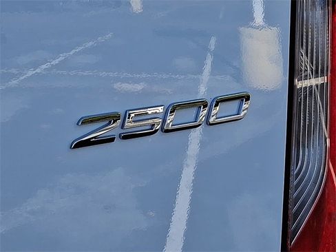 Used 2025 Mercedes-Benz Sprinter 2500 image 28
