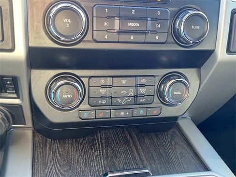 Used 2020 Ford F350 Lariat w/ Lariat Ultimate Package image 63