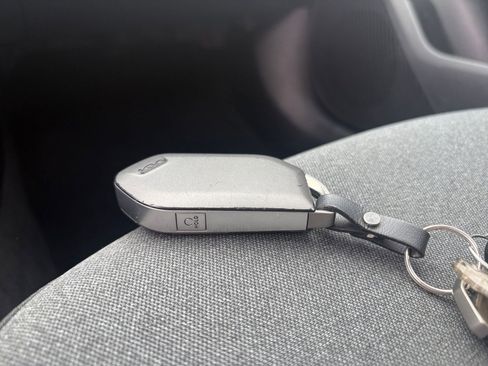 Used 2025 Kia K4 LXS image 23