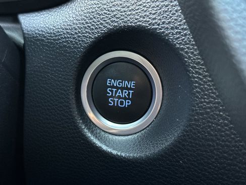 Certified 2022 Toyota Corolla Cross XLE w/ Black Badges Package (TMS) image 22