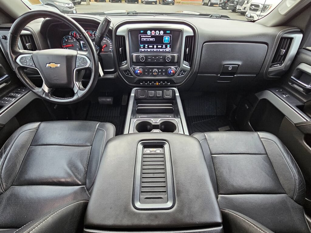 Used 2016 Chevrolet Silverado 1500 LTZ Z71 w/ LTZ Plus Package AWD/4WD image 9
