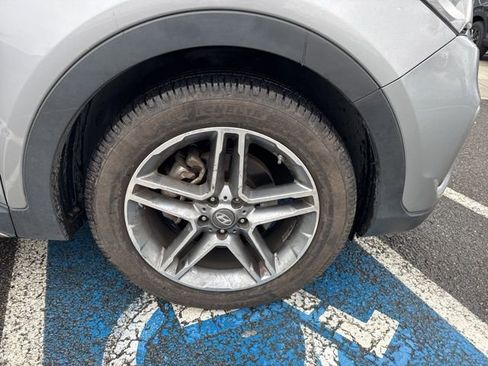 Used 2017 Hyundai Santa Fe Limited w/ Cargo Package image 9