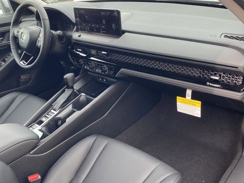 New 2026 Honda Accord EX-L image 11