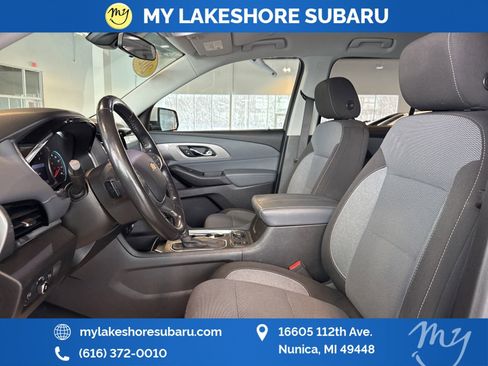 Used 2020 Chevrolet Traverse LT w/ Driver Confidence II Package image 23