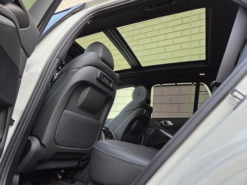 Used 2023 BMW X5 xDrive40i w/ Executive Package image 45