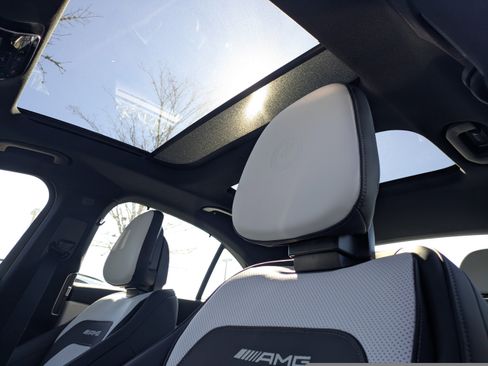 New 2026 Mercedes-Benz E 53 AMG e 4MATIC Sedan image 4