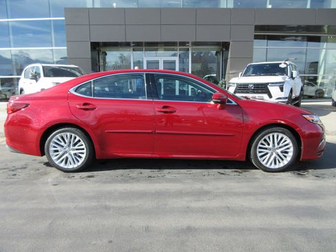 Used 2016 Lexus ES 350 image 11