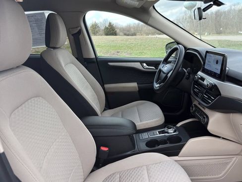 Used 2020 Ford Escape SE FWD image 26