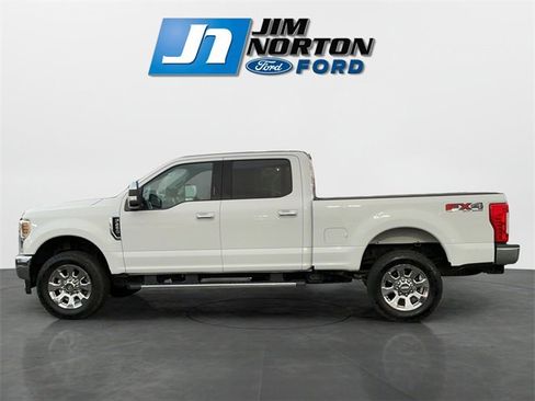 Used 2018 Ford F250 Lariat w/ Chrome Package image 6