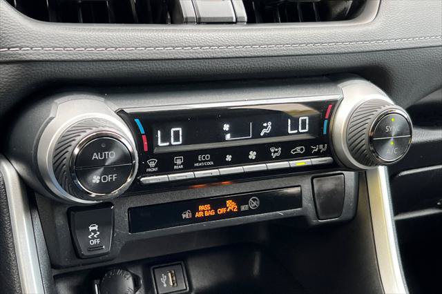 Certified 2024 Toyota RAV4 LE AWD/4WD image 22