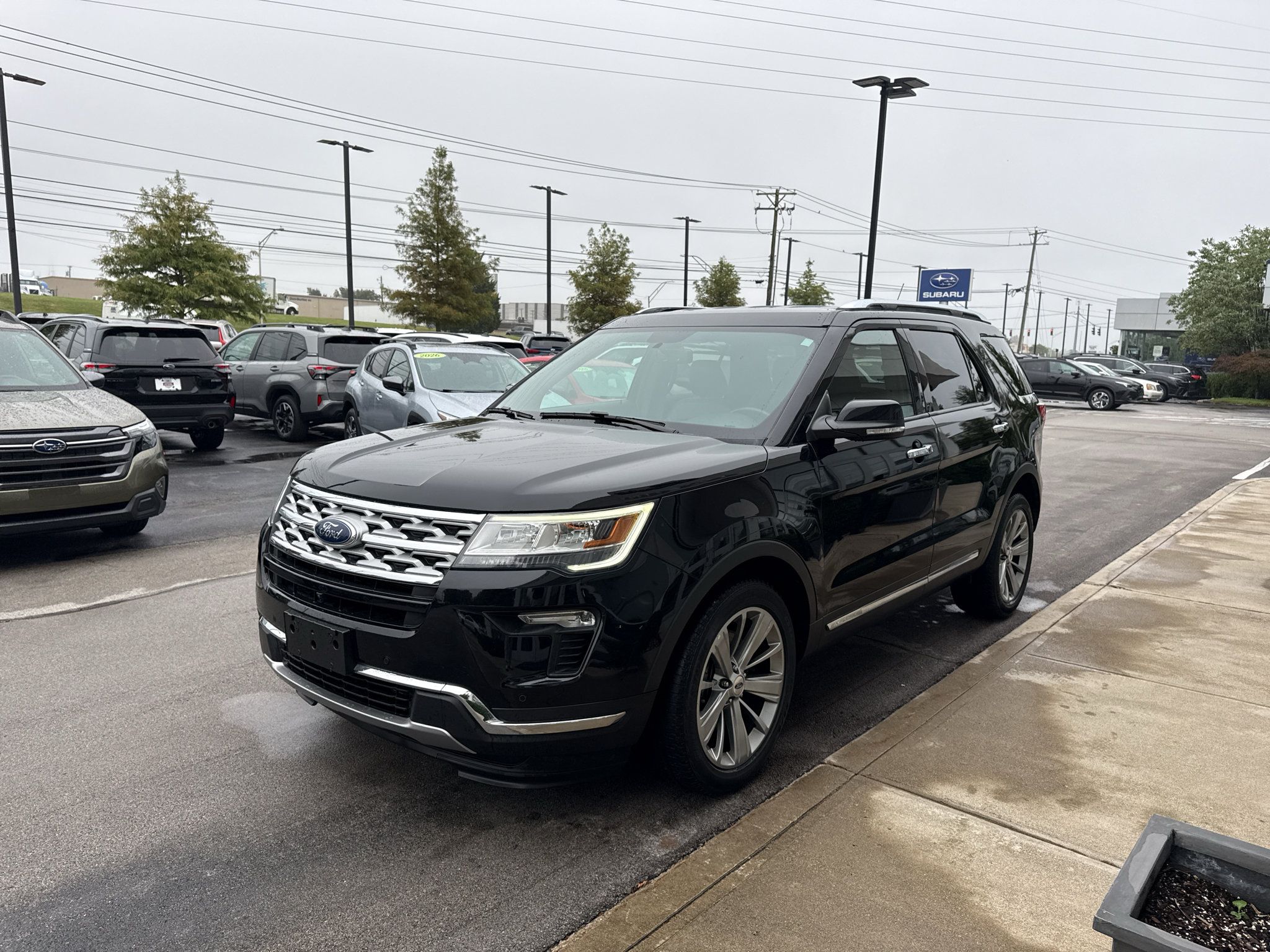 Used 2018 Ford Explorer Limited AWD/4WD image 7