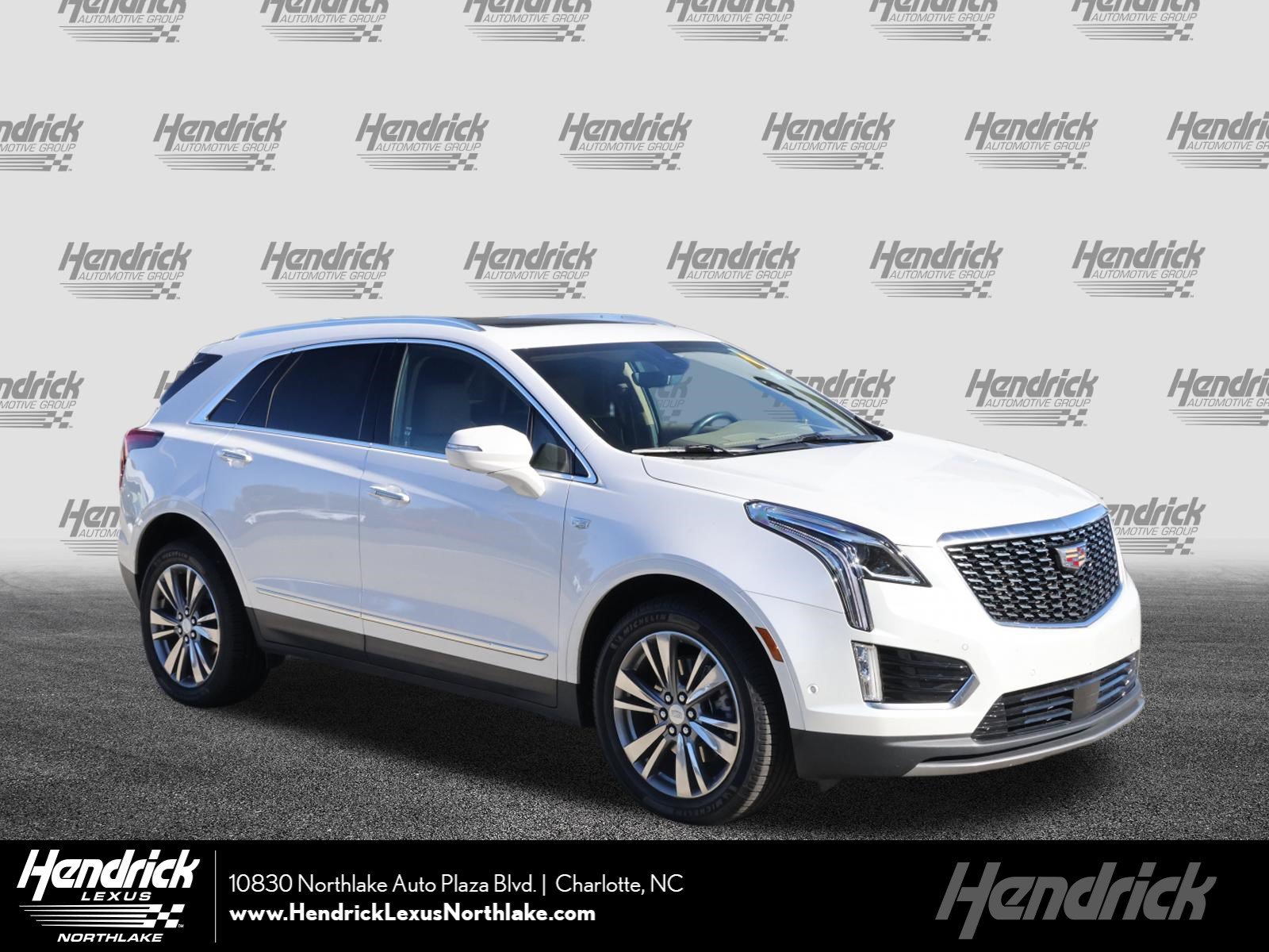 Used 2021 Cadillac XT5 Premium Luxury w/ Platinum Package FWD image 1