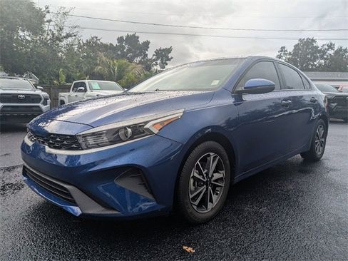 Used 2023 Kia Forte LXS w/ LXS Technology Package image 8