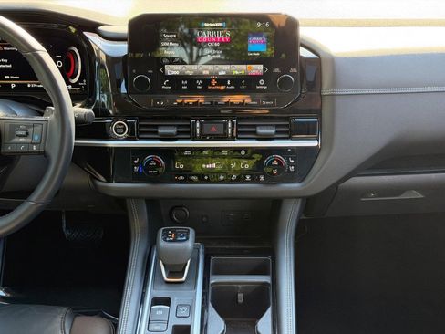 Used 2022 Nissan Pathfinder Platinum w/ Cargo Package FWD image 13