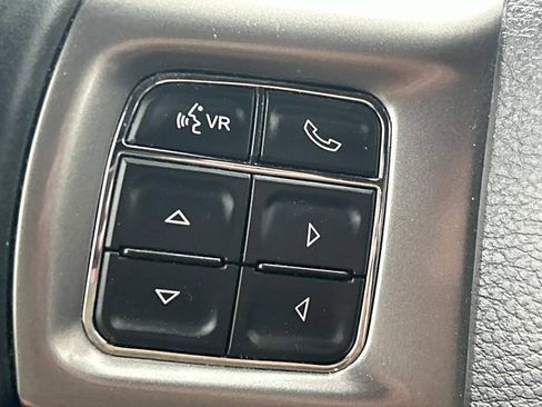 Used 2017 RAM 1500 Limited image 28