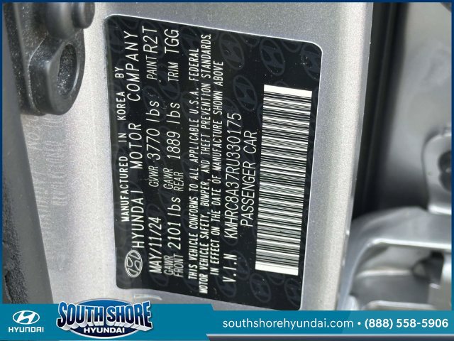Certified 2024 Hyundai Venue SEL FWD image 38