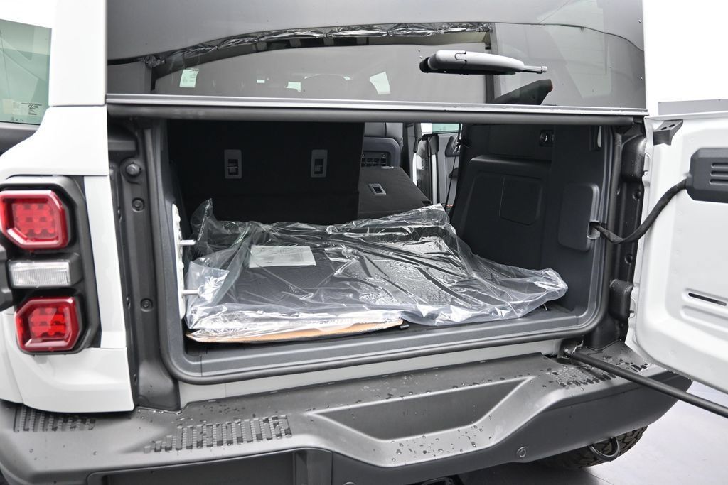 New 2026 Ford Bronco Raptor AWD/4WD image 32