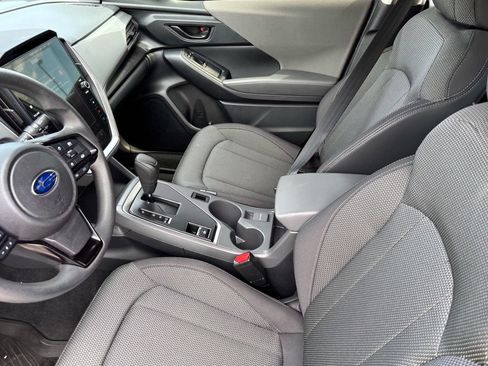 Used 2024 Subaru Crosstrek 2.0i Premium w/ Crosstrek Mirror Package AWD/4WD image 17