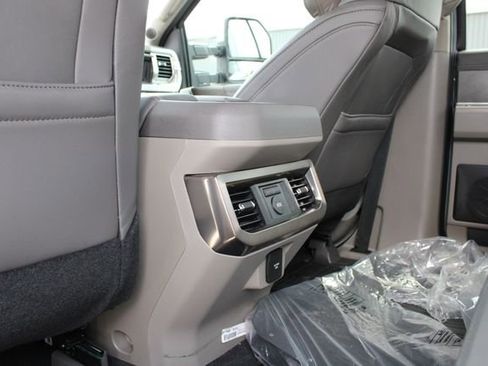 New 2026 Ford F250 Platinum w/ Platinum Plus Package AWD/4WD image 23