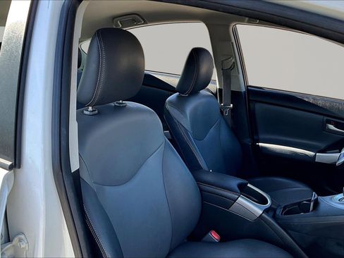 Used 2014 Toyota Prius Four image 26