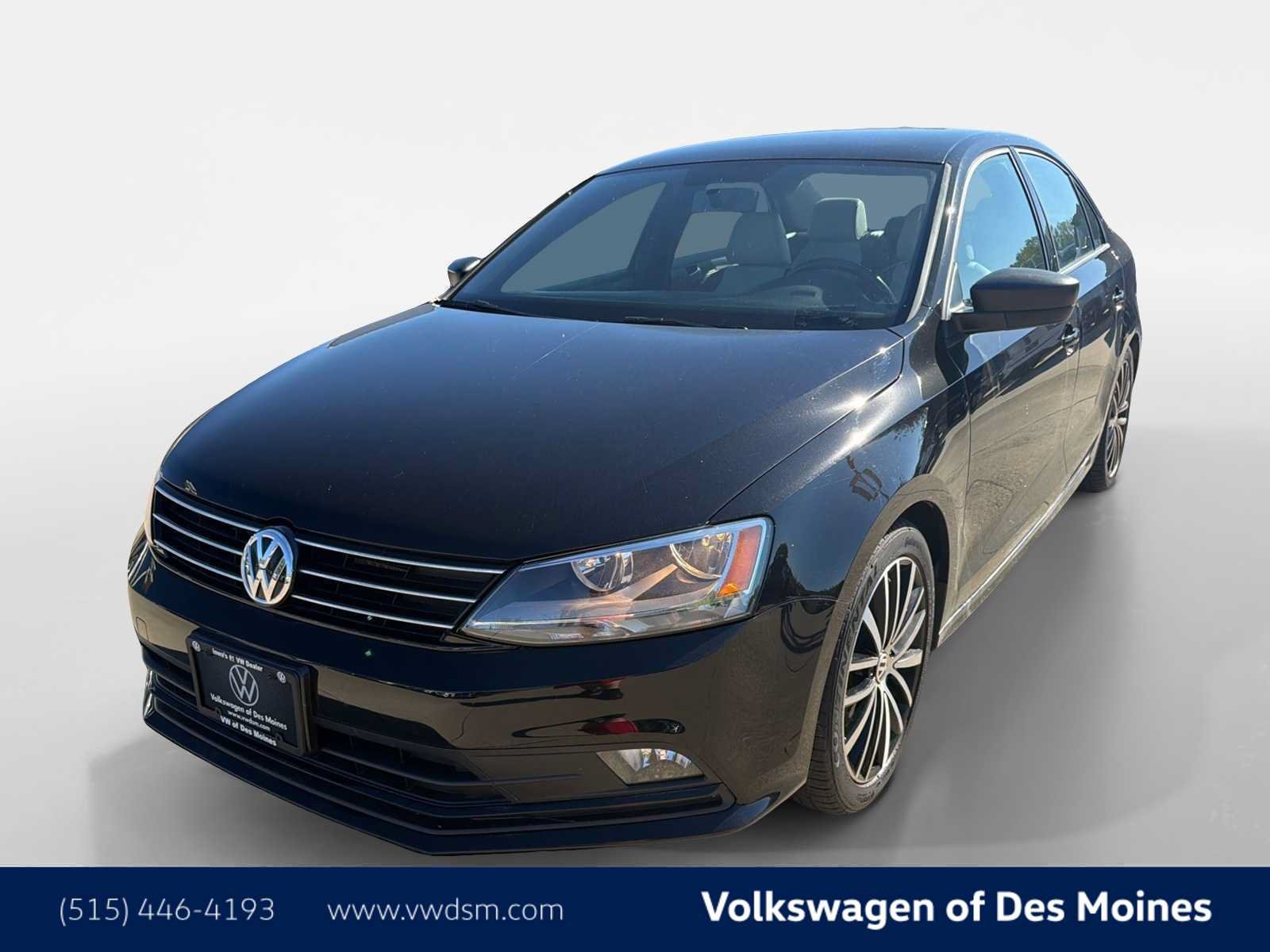 Used 2016 Volkswagen Jetta Sport FWD image 1