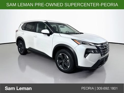 Used 2024 Nissan Rogue SV FWD image 1