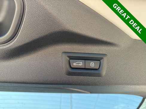 Used 2025 BMW X7 xDrive40i w/ Climate Comfort Package image 10