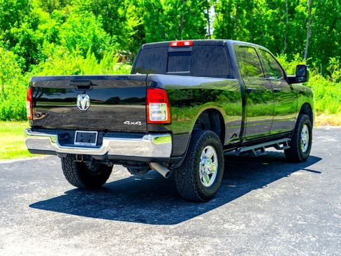 Used 2024 RAM 2500 Tradesman w/ Chrome Appearance Group AWD/4WD image 7
