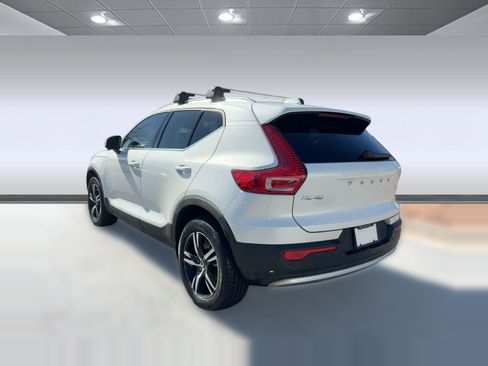 Certified 2024 Volvo XC40 B5 Core w/ Protection Package Premier image 3