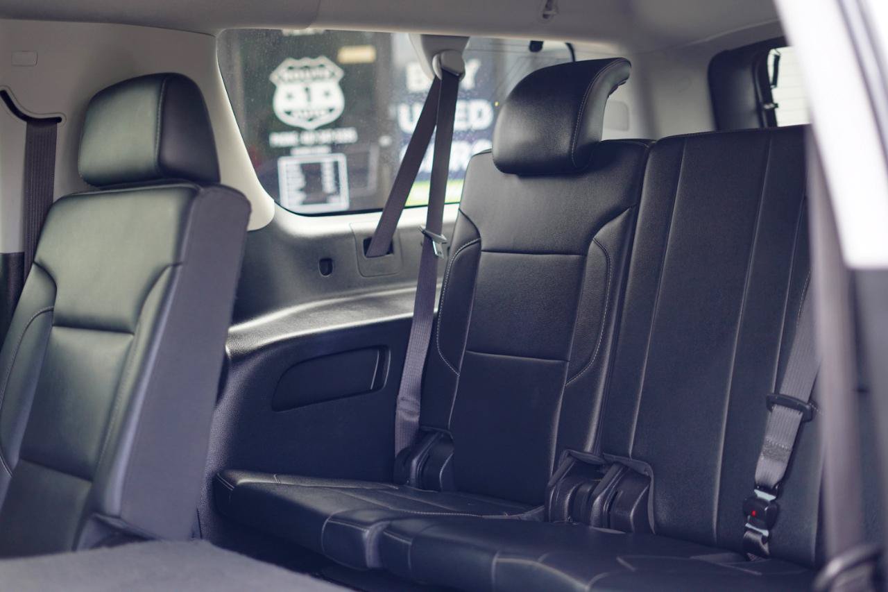 Used 2020 Chevrolet Suburban LT RWD image 15