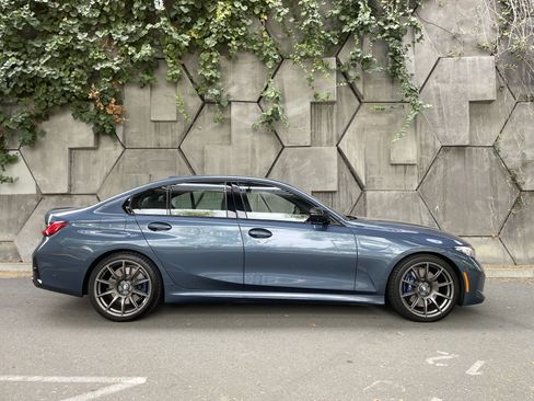 Used 2025 BMW M340i w/ Premium Package RWD image 1