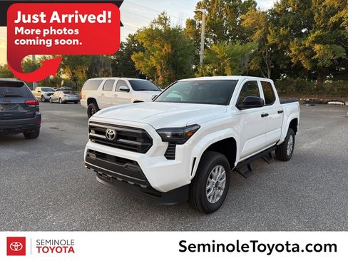 Used 2025 Toyota Tacoma SR RWD image 1