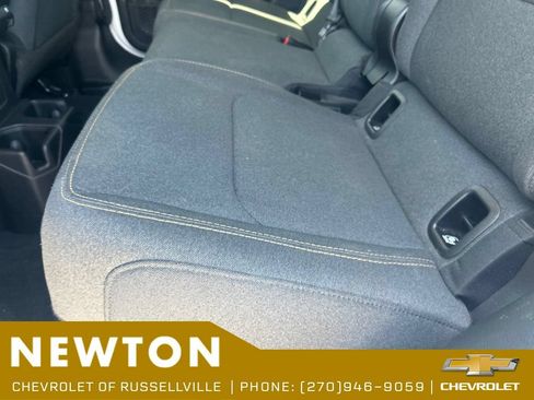 Used 2025 Jeep Gladiator Sport AWD/4WD image 31
