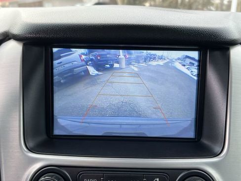 Used 2019 GMC Yukon SLT w/ Open Road Package image 17