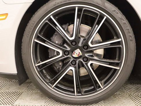 Used 2019 Porsche Panamera image 6