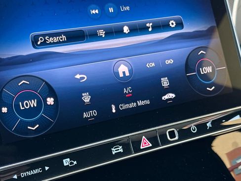 Certified 2025 Mercedes-Benz C 300 4MATIC Sedan image 18