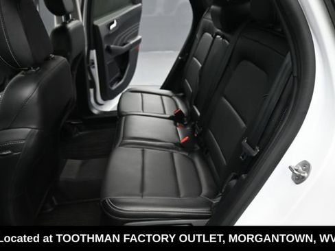 Used 2022 Ford Escape SEL w/ Equipment Group 302A AWD/4WD image 12