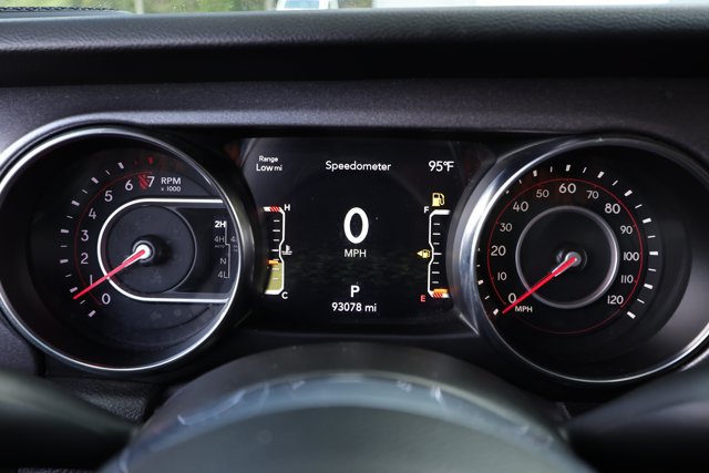Used 2022 Jeep Gladiator Mojave w/ Cold Weather Group AWD/4WD image 12