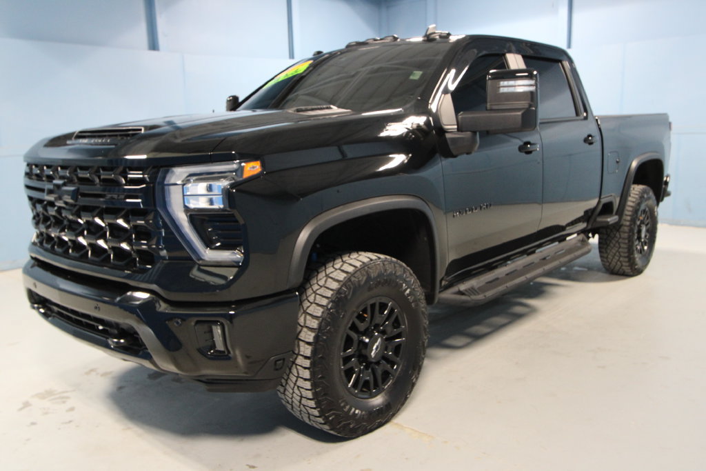 Used 2025 Chevrolet Silverado 2500 ZR2 w/ Technology Package AWD/4WD image 34