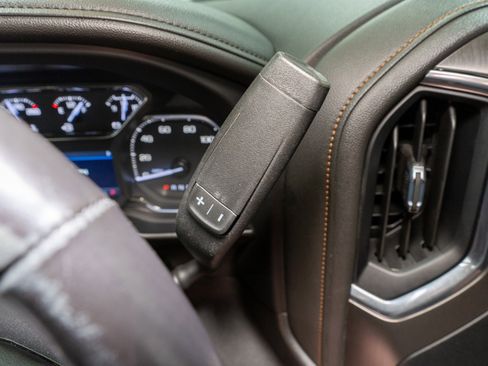 Used 2022 GMC Sierra 2500 AT4 w/ AT4 Preferred Package image 34