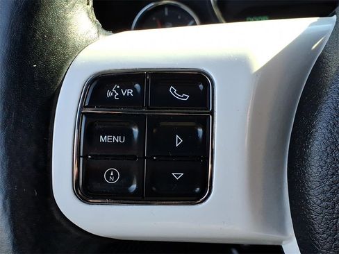 Used 2015 Jeep Wrangler Unlimited Sahara image 20